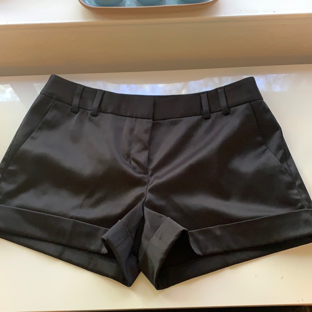 Express Shorts